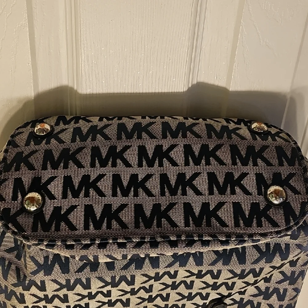 Michael Kors Navy and Gray MK Logo Tote with Front Flap Pocket - Picture 3 of 10